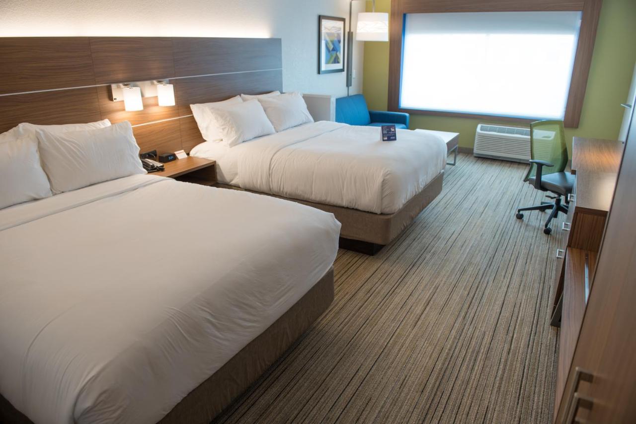 Holiday Inn Express Hotel & Suites Goshen By Ihg Extérieur photo