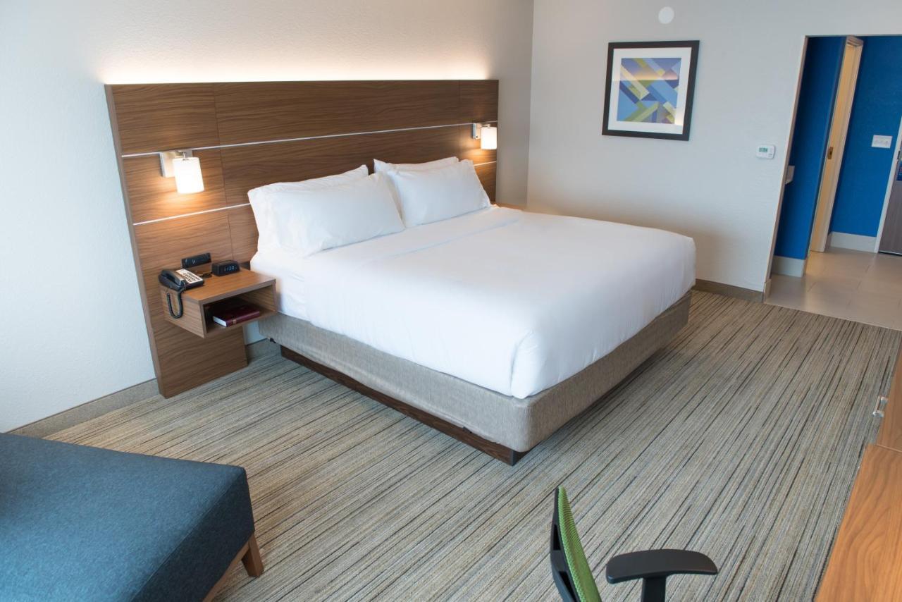 Holiday Inn Express Hotel & Suites Goshen By Ihg Extérieur photo