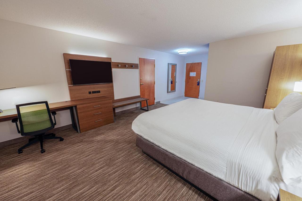 Holiday Inn Express Hotel & Suites Goshen By Ihg Extérieur photo