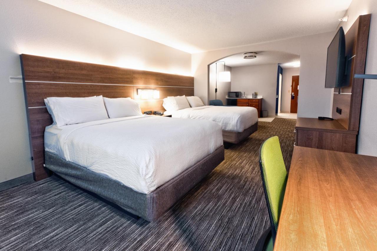 Holiday Inn Express Hotel & Suites Goshen By Ihg Extérieur photo