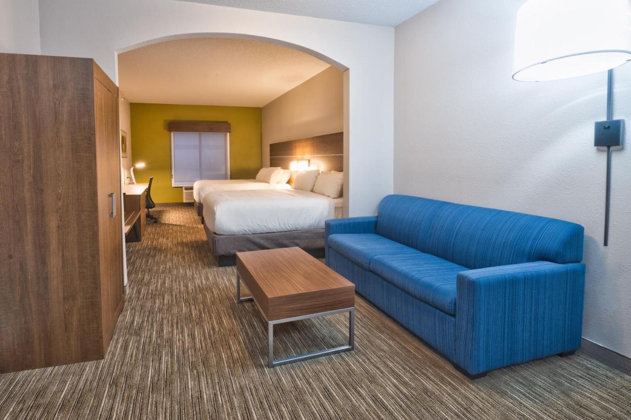 Holiday Inn Express Hotel & Suites Goshen By Ihg Extérieur photo