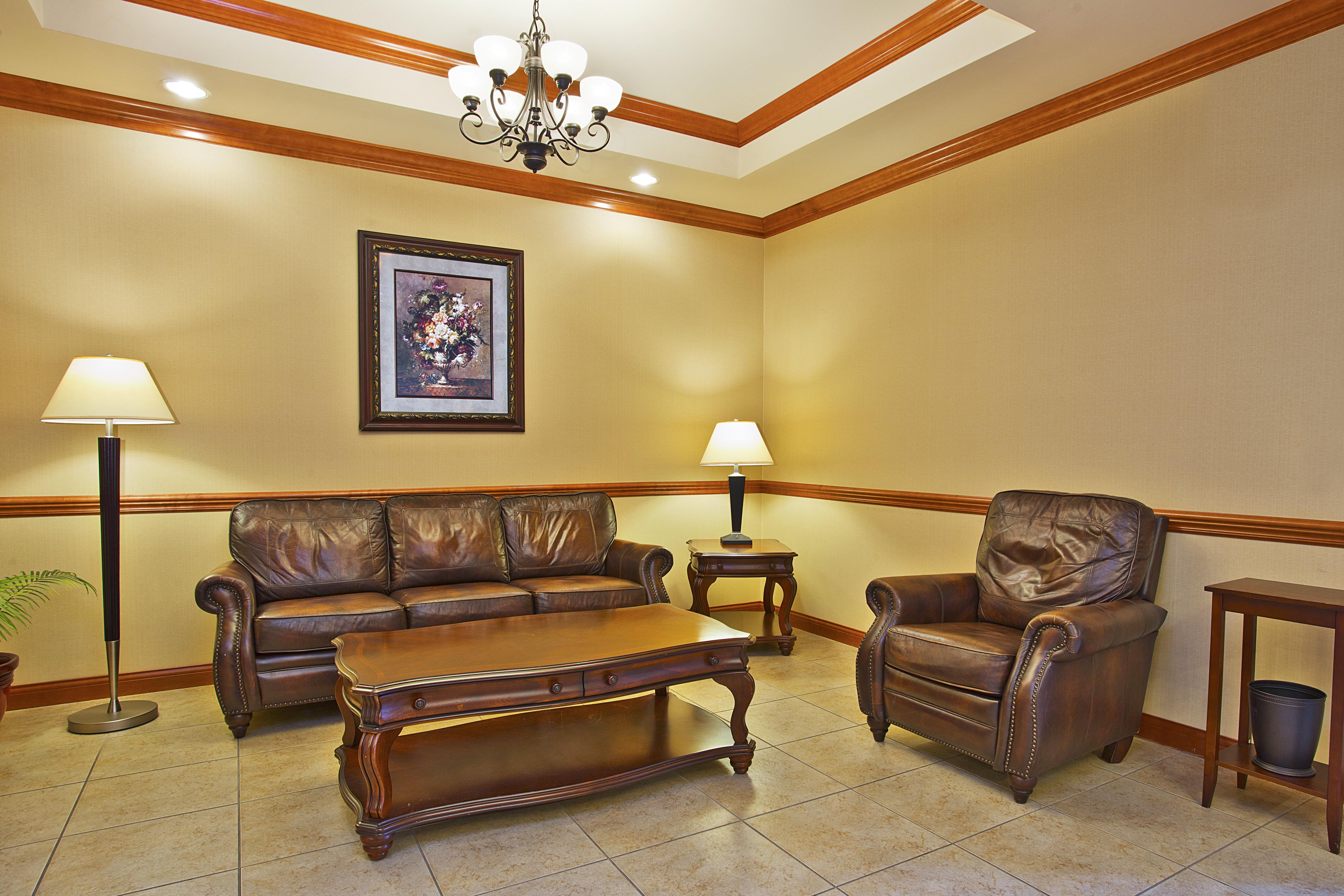 Holiday Inn Express Hotel & Suites Goshen By Ihg Extérieur photo