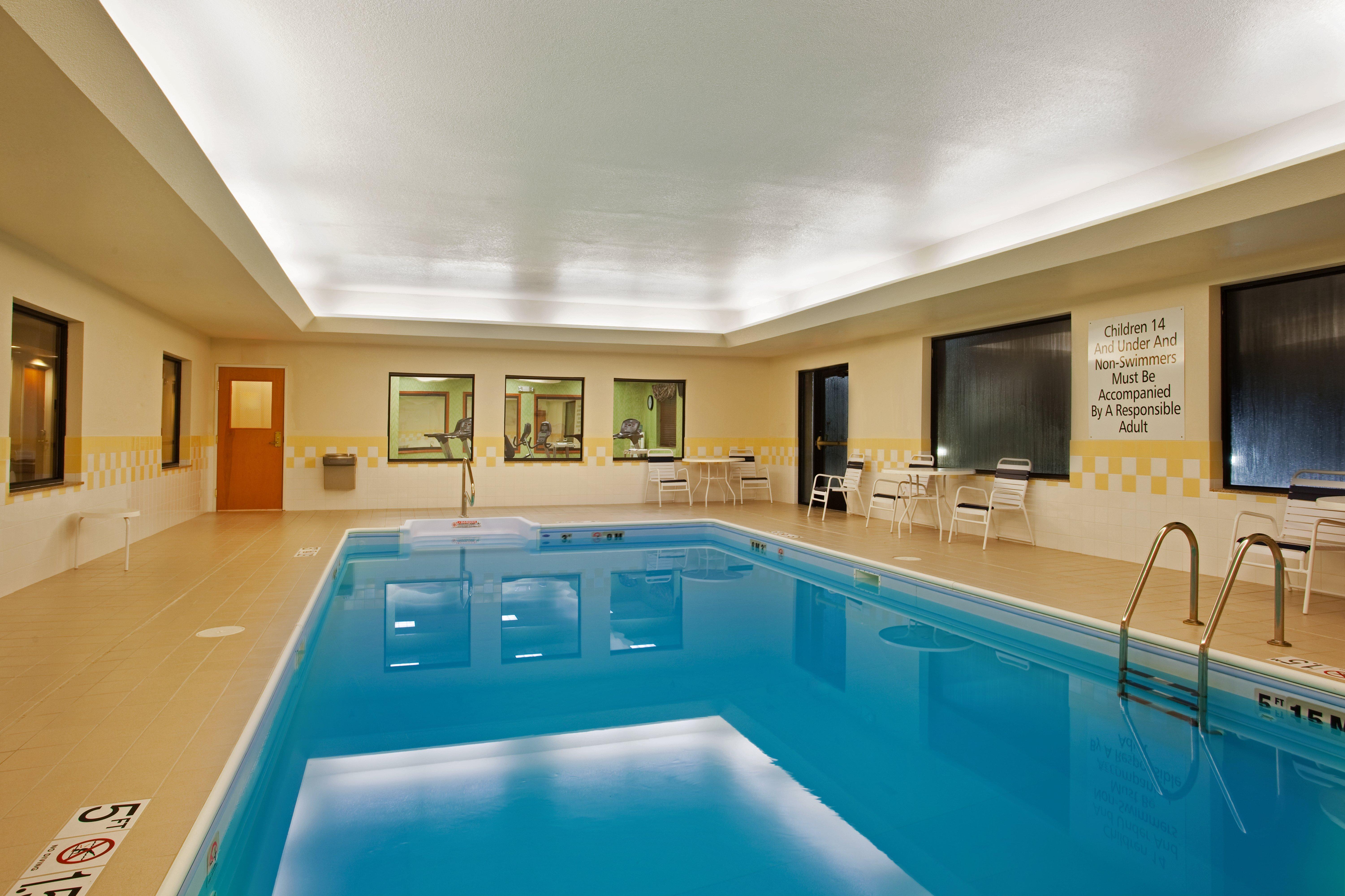 Holiday Inn Express Hotel & Suites Goshen By Ihg Extérieur photo