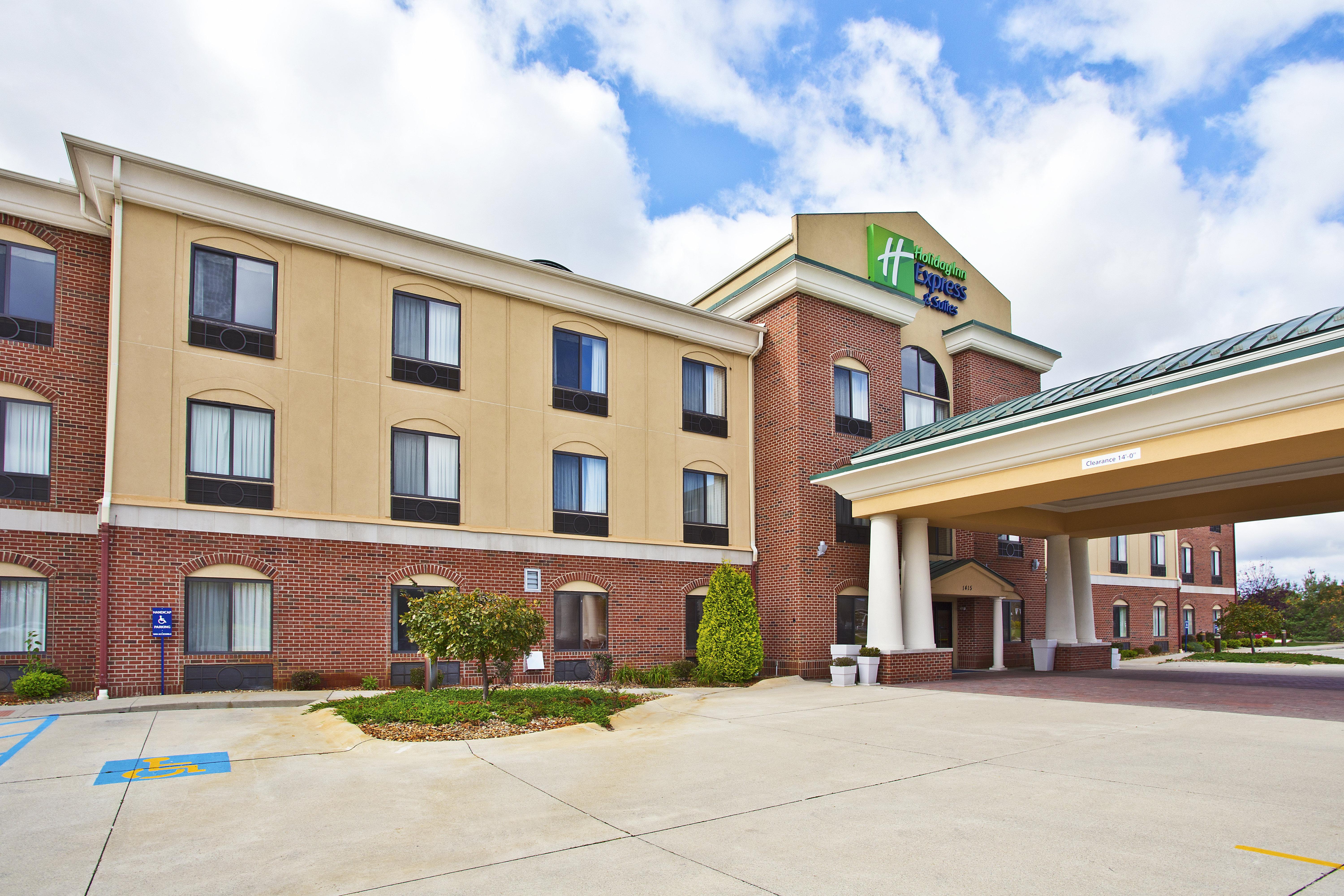 Holiday Inn Express Hotel & Suites Goshen By Ihg Extérieur photo