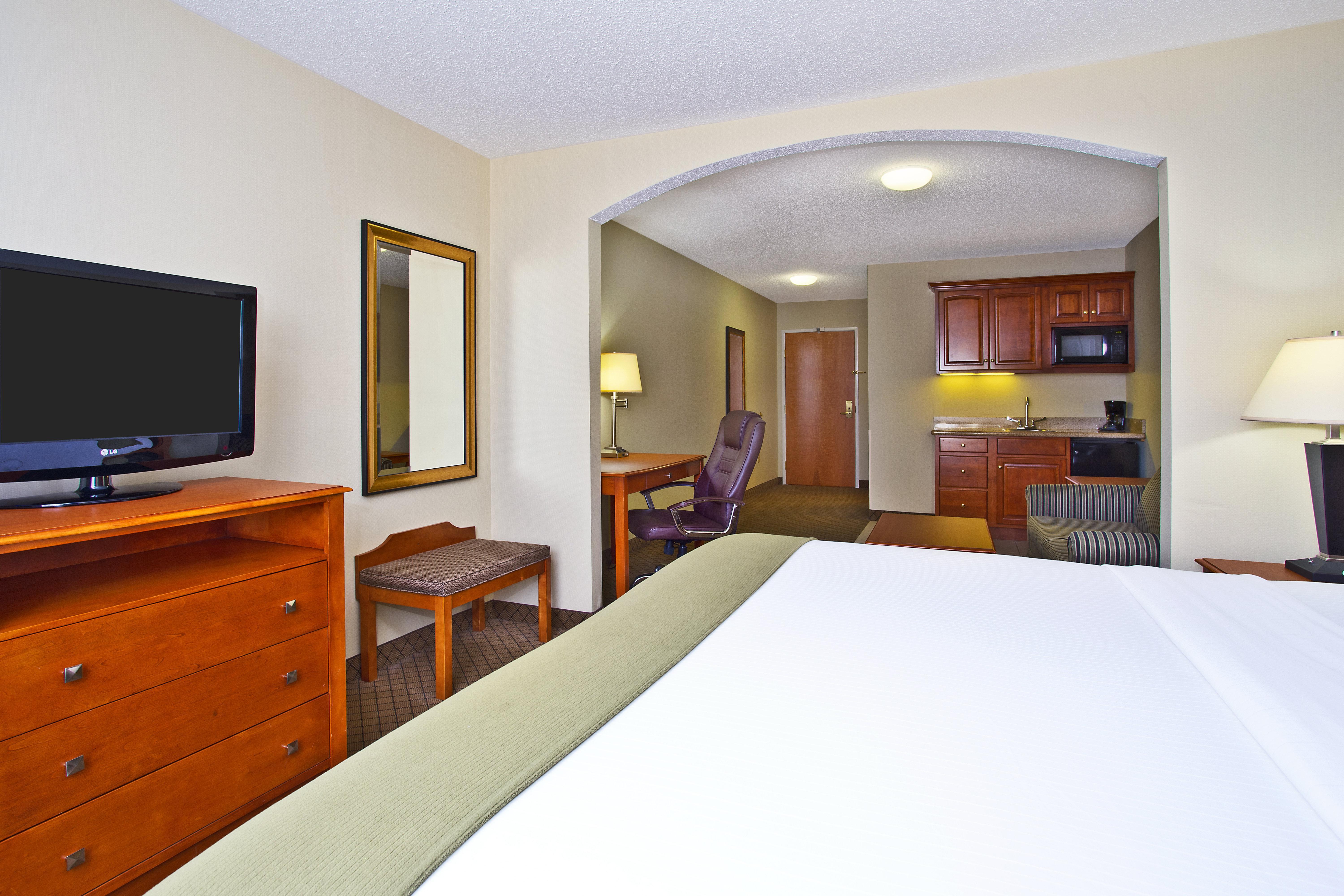 Holiday Inn Express Hotel & Suites Goshen By Ihg Extérieur photo